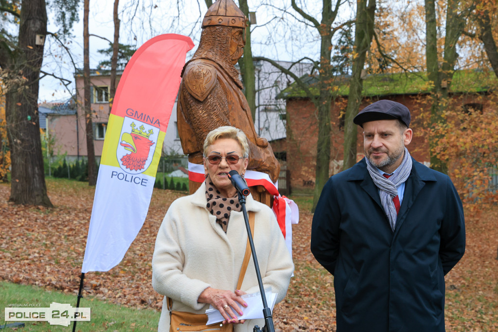 W Mścięcinie odsłonięto rzeźbę Mściwoja