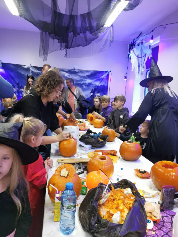 Strasznie Fajne Halloween w Uniemyślu!