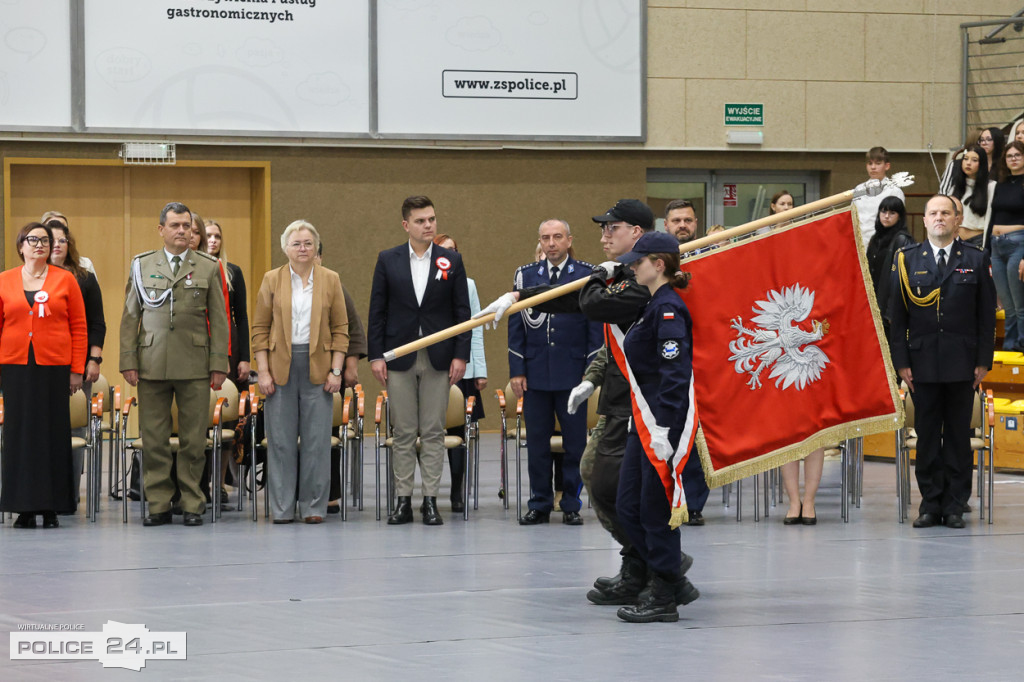 Ślubowanie pierwszoklasistów w Białej