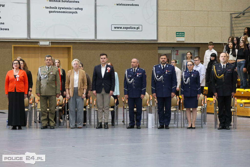 Ślubowanie pierwszoklasistów w Białej