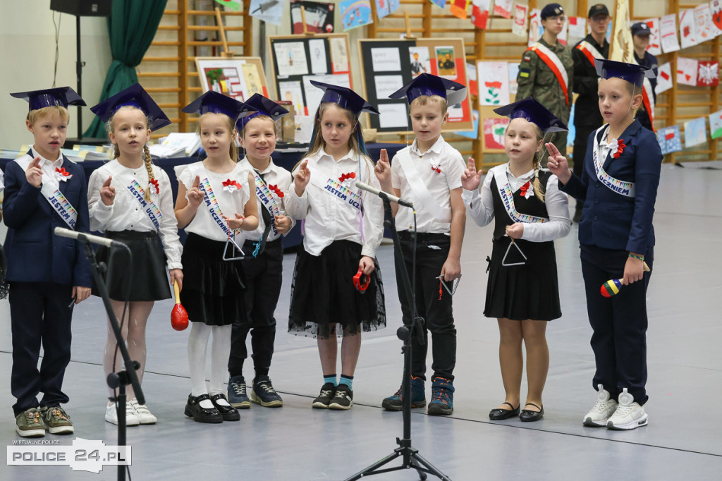 Ślubowanie pierwszoklasistów w Białej