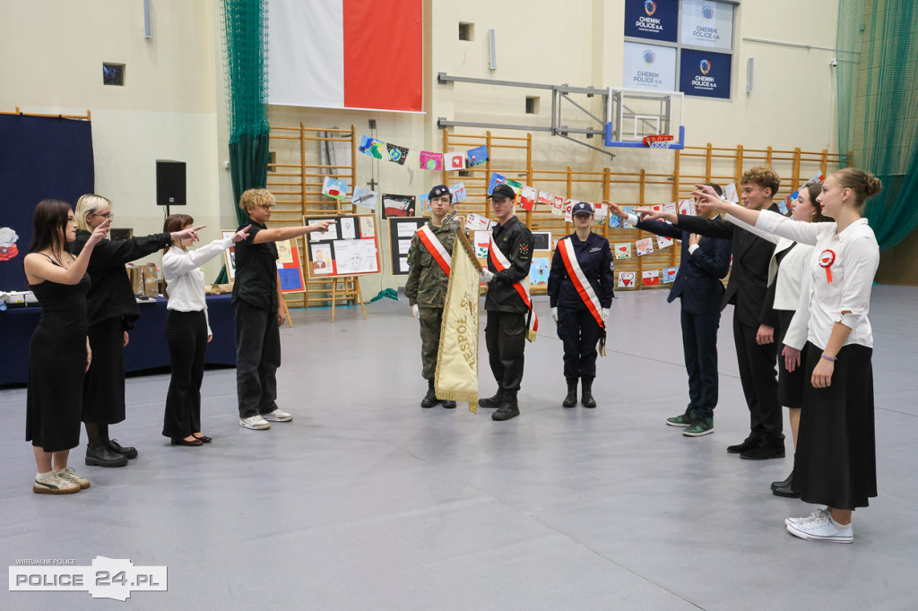 Ślubowanie pierwszoklasistów w Białej