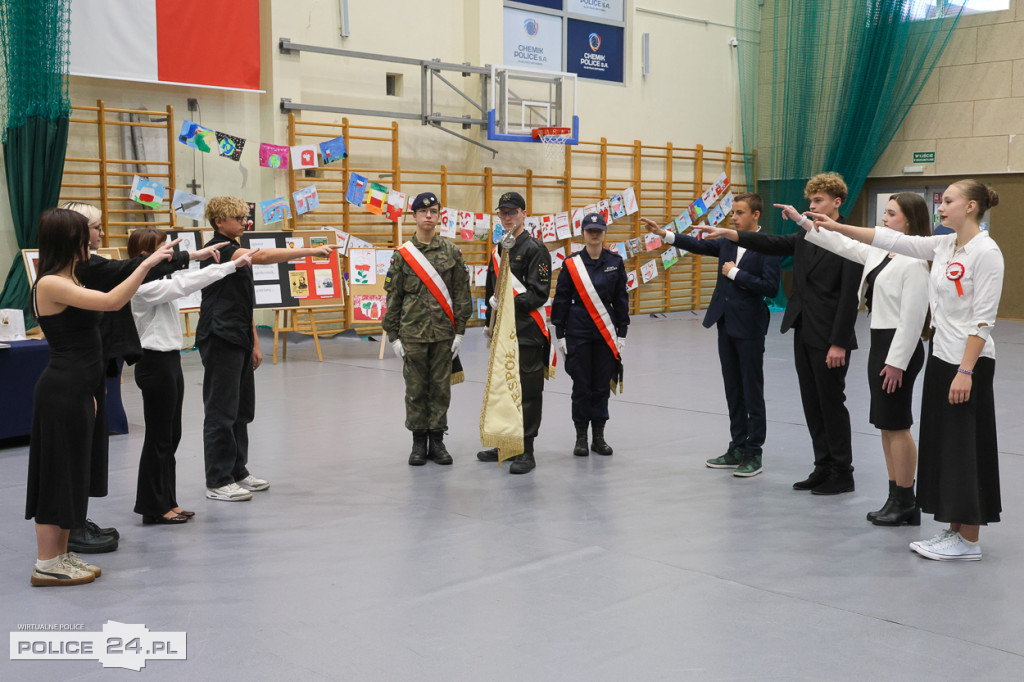 Ślubowanie pierwszoklasistów w Białej