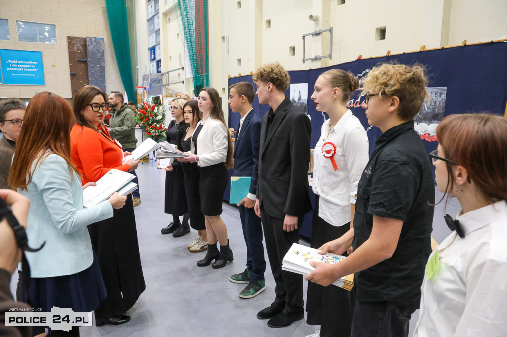 Ślubowanie pierwszoklasistów w Białej