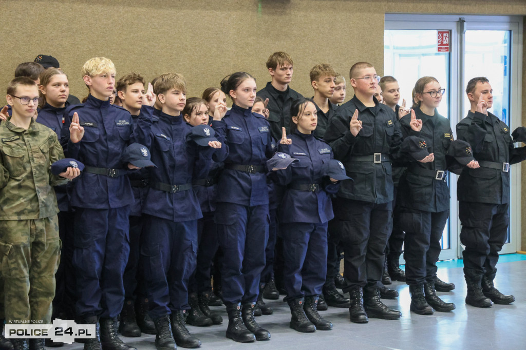 Ślubowanie pierwszoklasistów w Białej