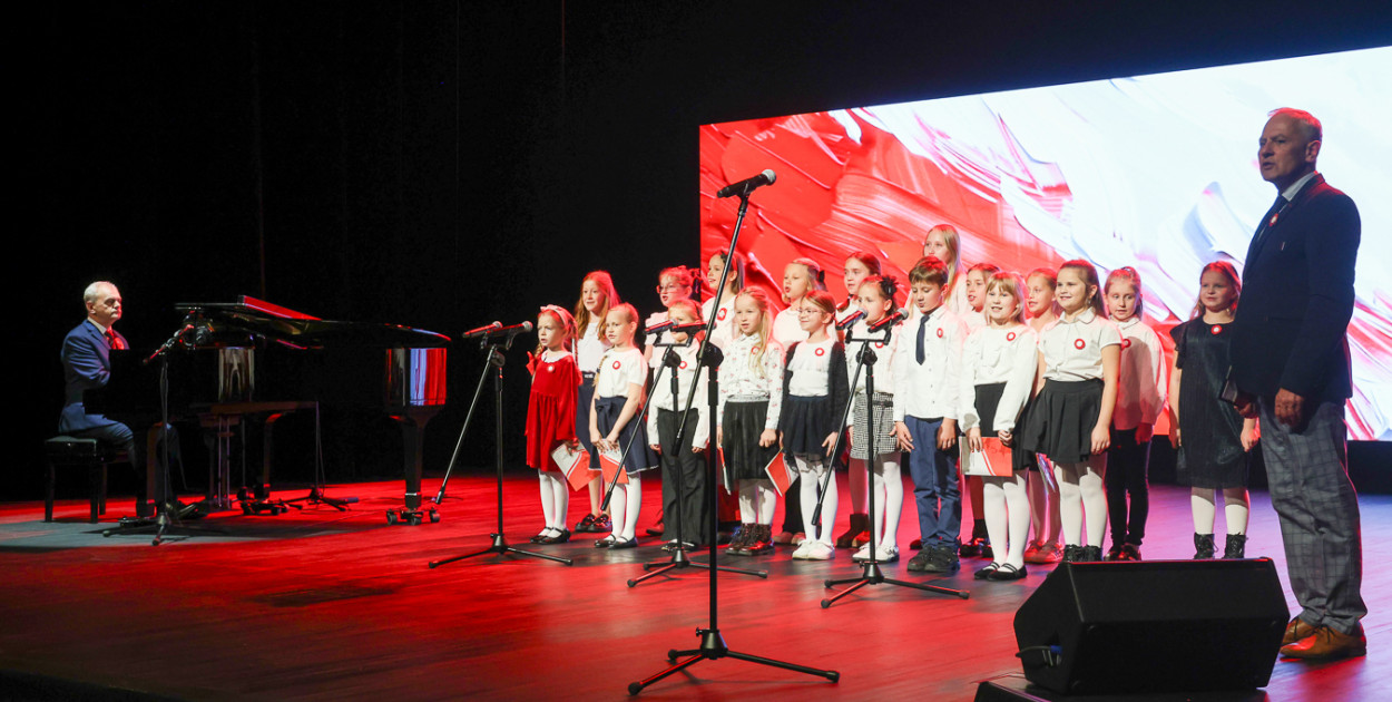 Rodzinny Śpiewnik Patriotyczny