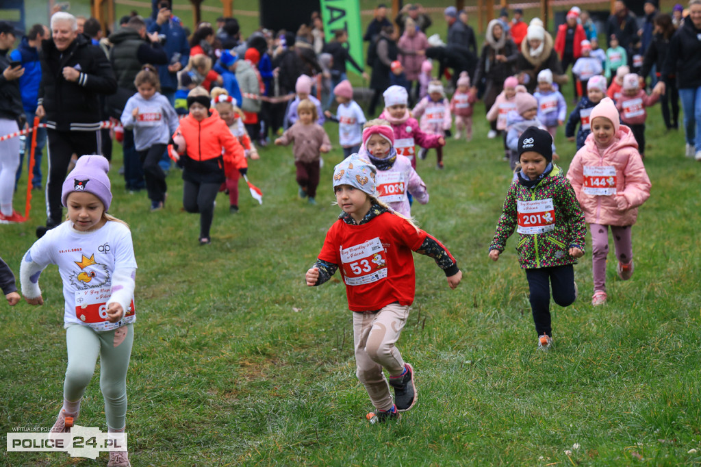Bieg Niepodległości w Policach - pobiegli też najmłodsi