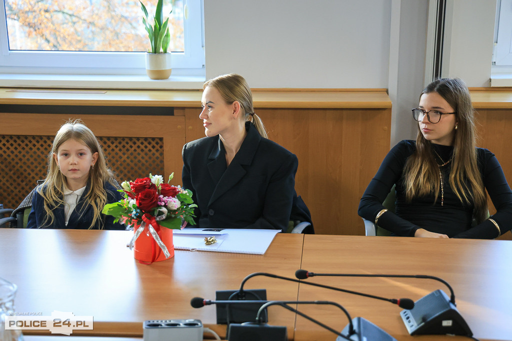 Stypendia dla młodych artystek