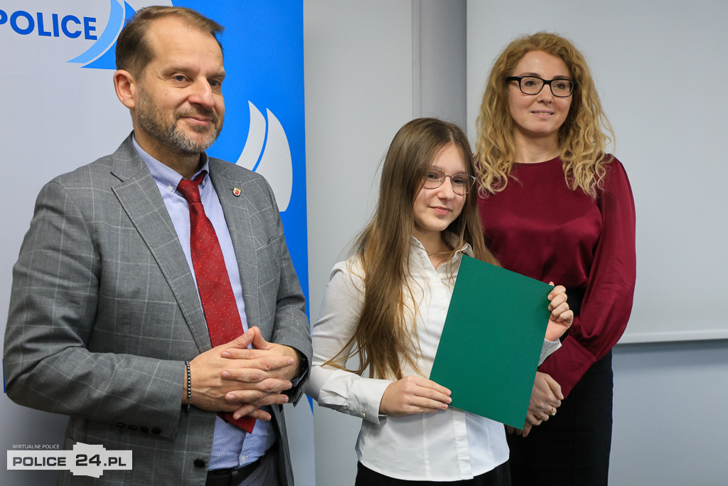 Stypendia dla młodych artystek