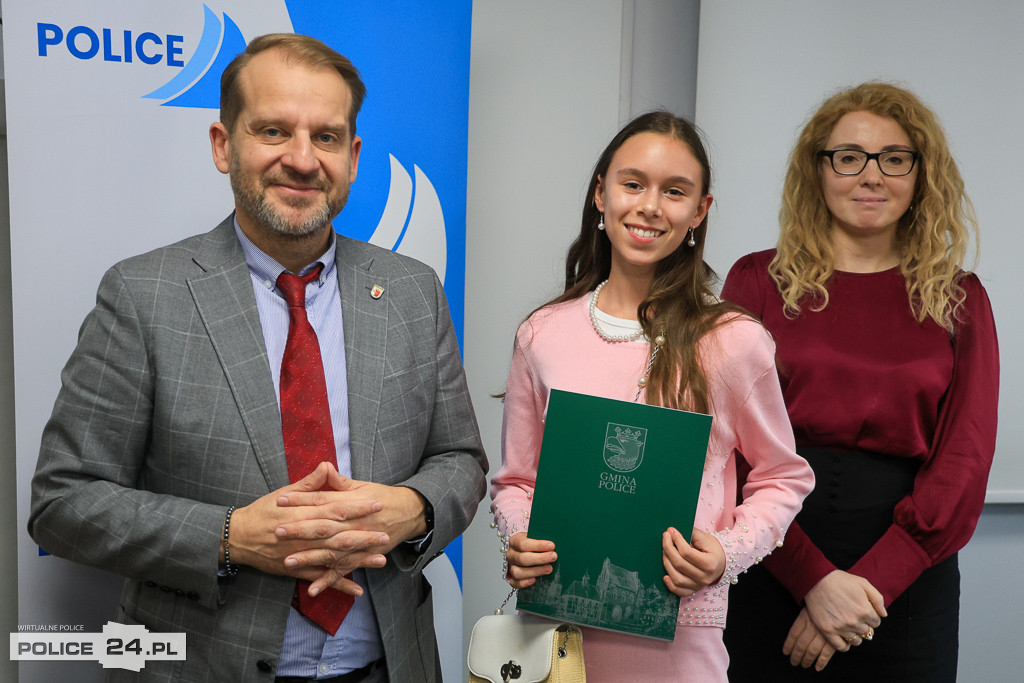 Stypendia dla młodych artystek