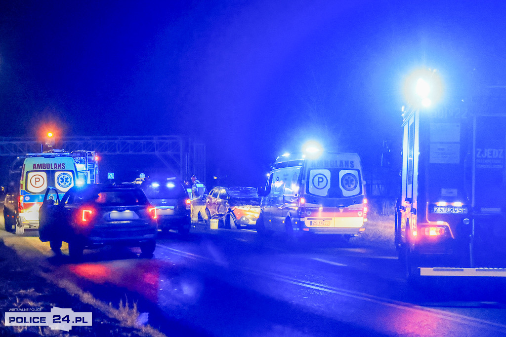 Zderzenie aut na Jasienickiej w Policach