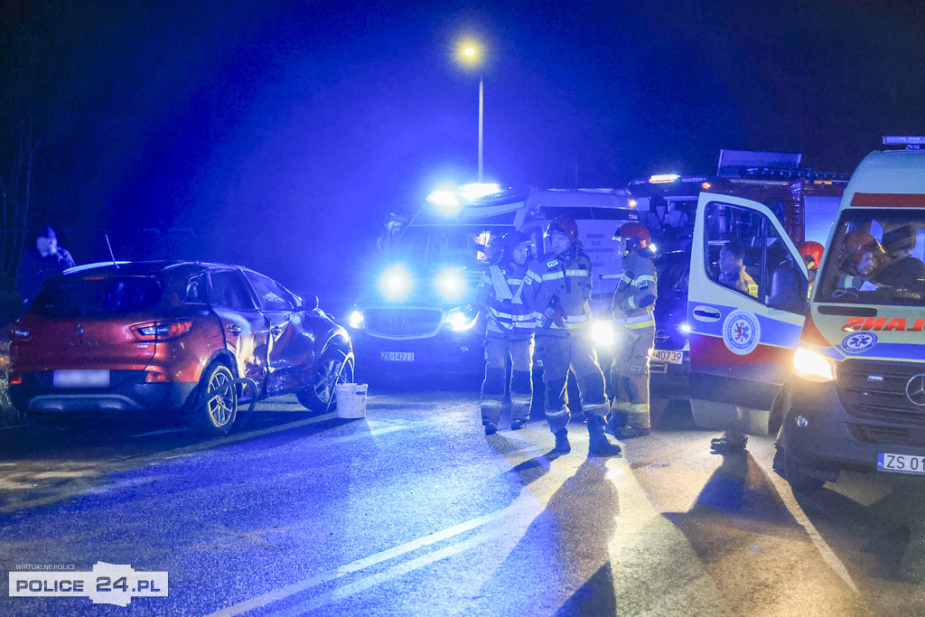 Zderzenie aut na Jasienickiej w Policach
