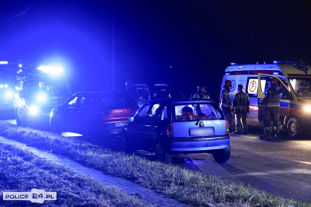 Zderzenie aut na Jasienickiej w Policach