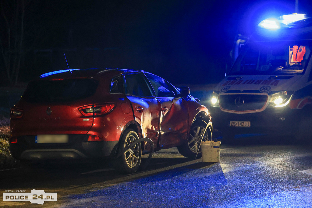 Zderzenie aut na Jasienickiej w Policach