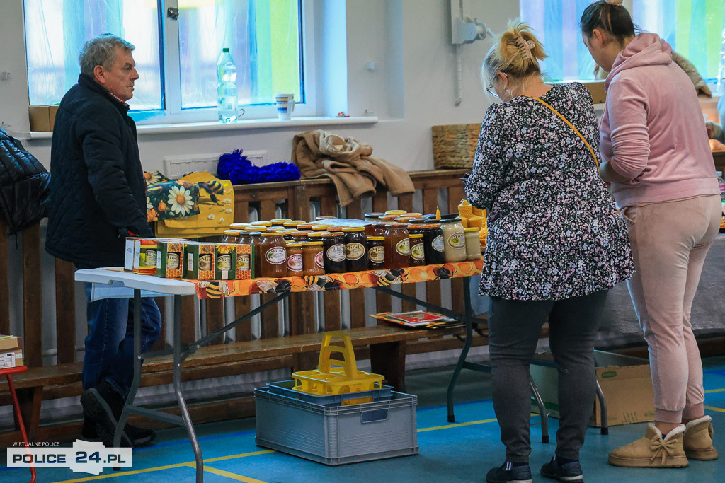 Mikołajkowy Babski Targ w Niekłończycy