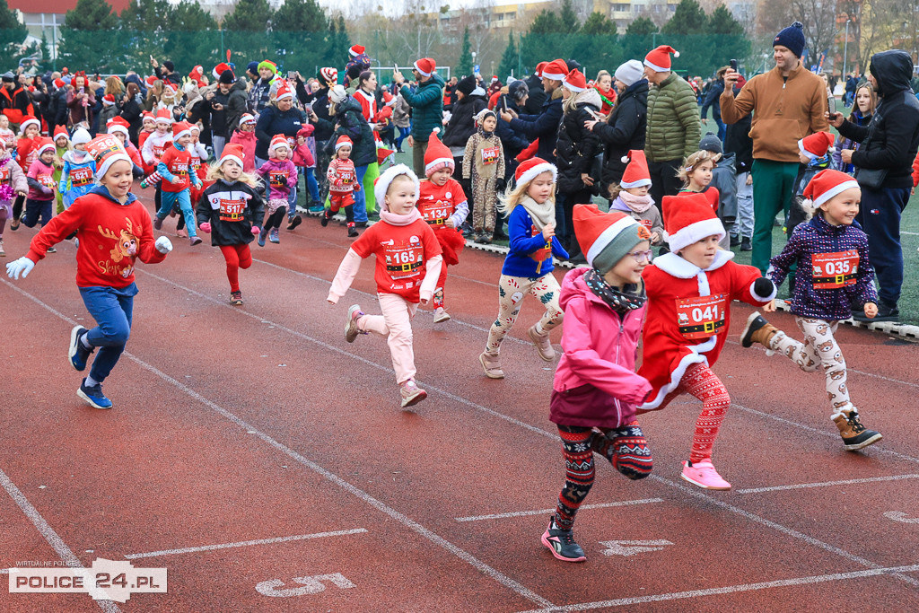 XIII Bieg Mikołajkowy w Policach - biegi najmłodszych