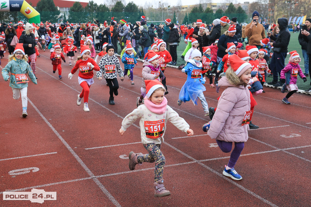 XIII Bieg Mikołajkowy w Policach - biegi najmłodszych
