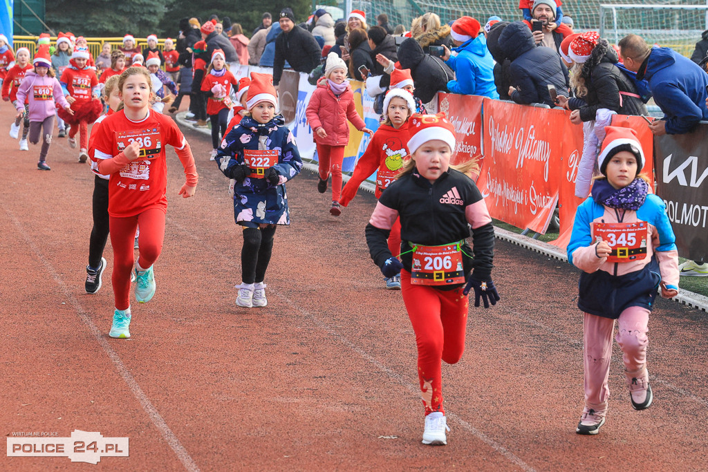 XIII Bieg Mikołajkowy w Policach - biegi najmłodszych