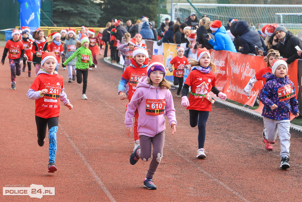 XIII Bieg Mikołajkowy w Policach - biegi najmłodszych