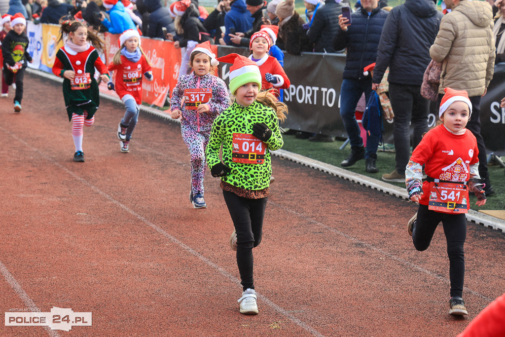 XIII Bieg Mikołajkowy w Policach - biegi najmłodszych
