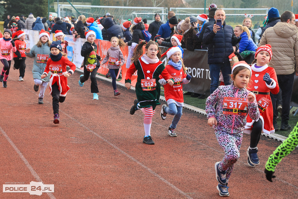 XIII Bieg Mikołajkowy w Policach - biegi najmłodszych