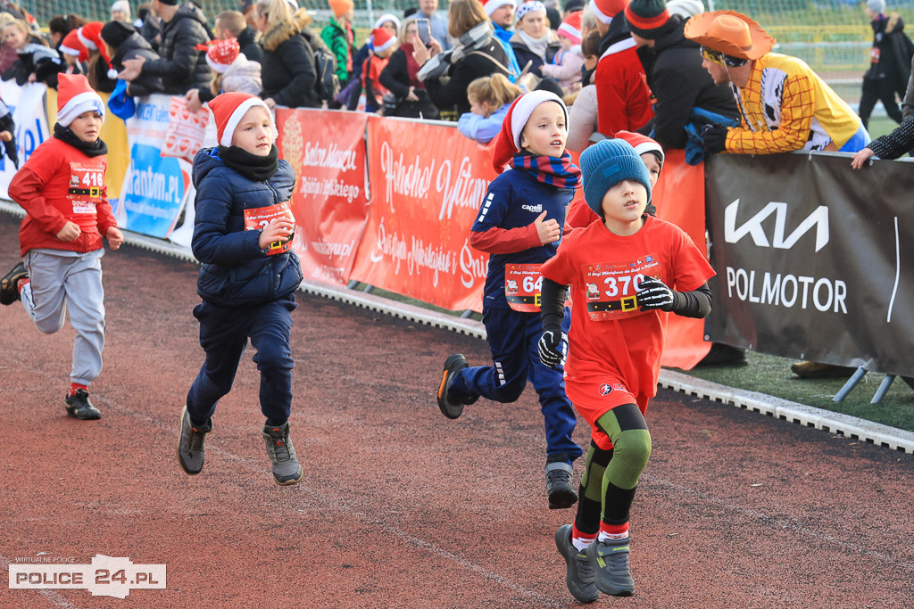 XIII Bieg Mikołajkowy w Policach - biegi najmłodszych