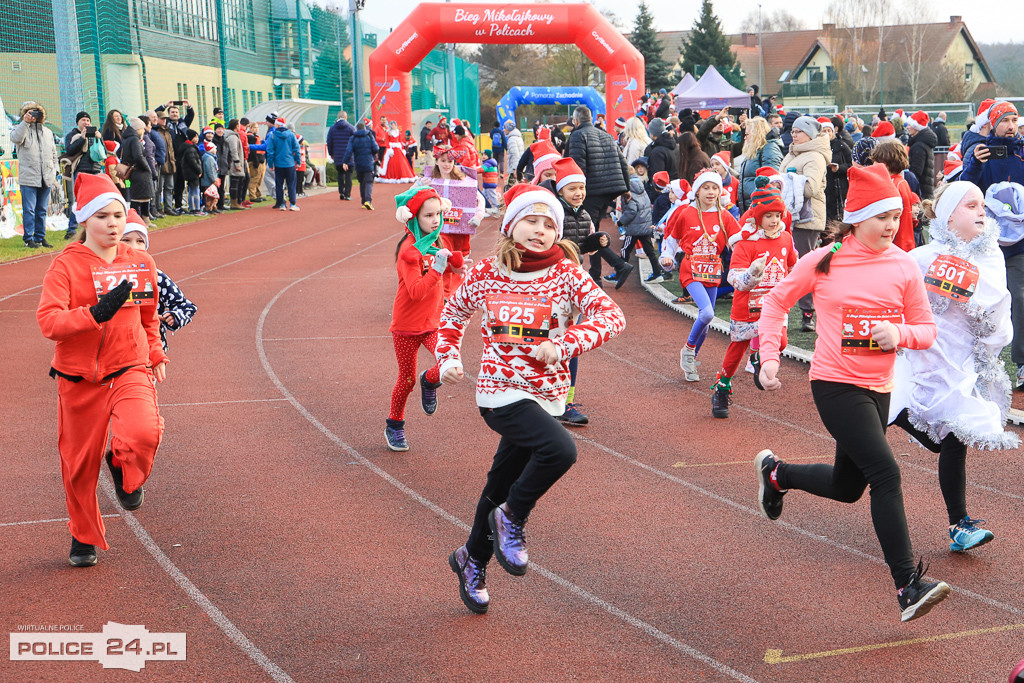 XIII Bieg Mikołajkowy w Policach - biegi najmłodszych