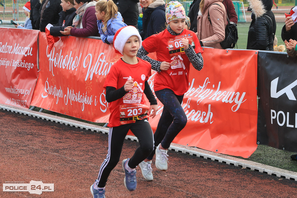 XIII Bieg Mikołajkowy w Policach - biegi najmłodszych