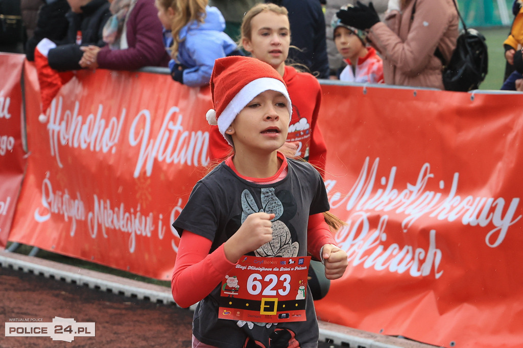 XIII Bieg Mikołajkowy w Policach - biegi najmłodszych