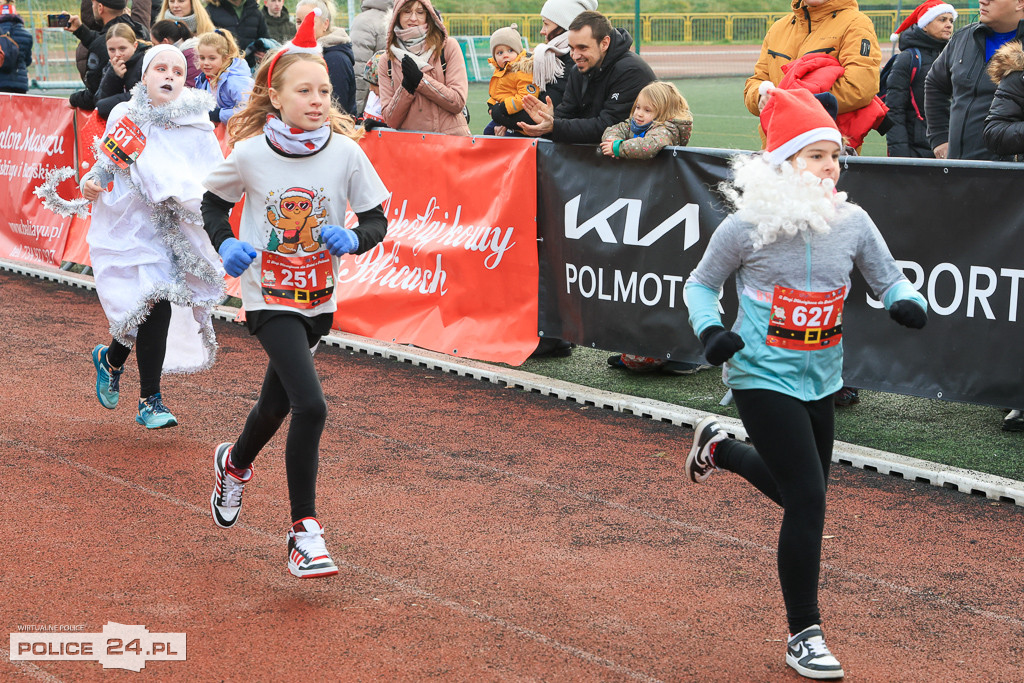 XIII Bieg Mikołajkowy w Policach - biegi najmłodszych
