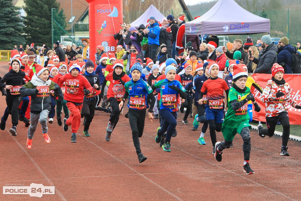 XIII Bieg Mikołajkowy w Policach - biegi najmłodszych
