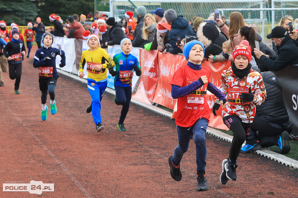 XIII Bieg Mikołajkowy w Policach - biegi najmłodszych