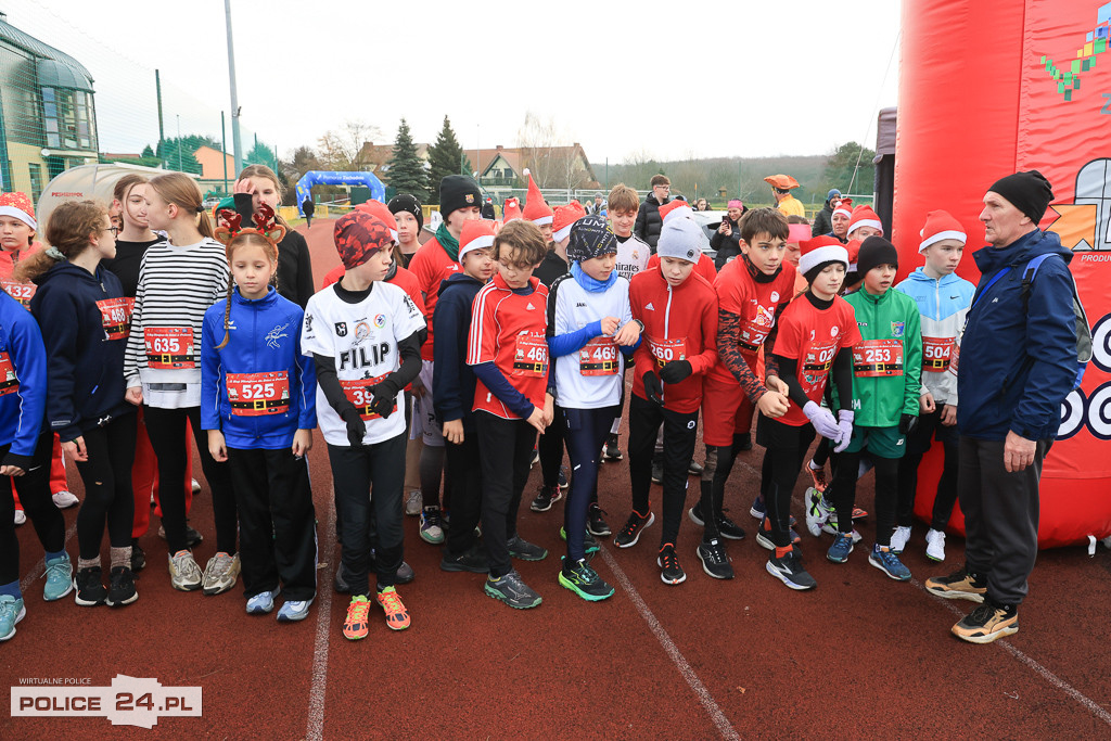 XIII Bieg Mikołajkowy w Policach - biegi najmłodszych