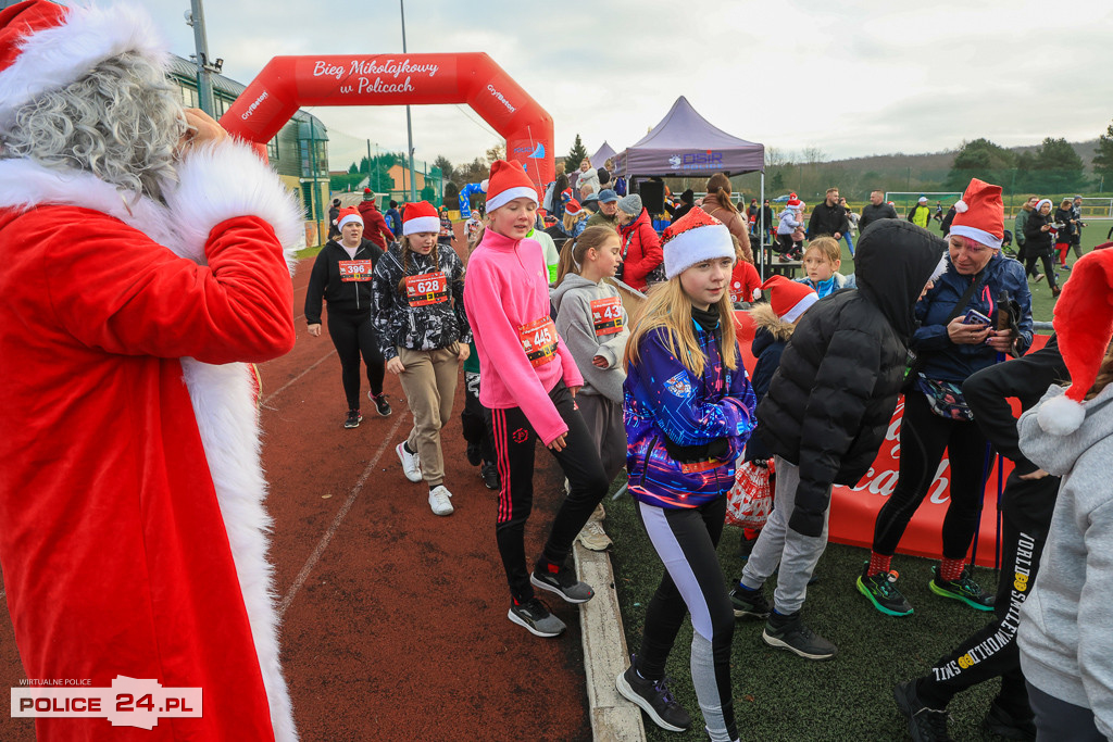 XIII Bieg Mikołajkowy w Policach - biegi najmłodszych