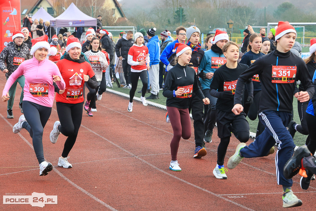 XIII Bieg Mikołajkowy w Policach - biegi najmłodszych