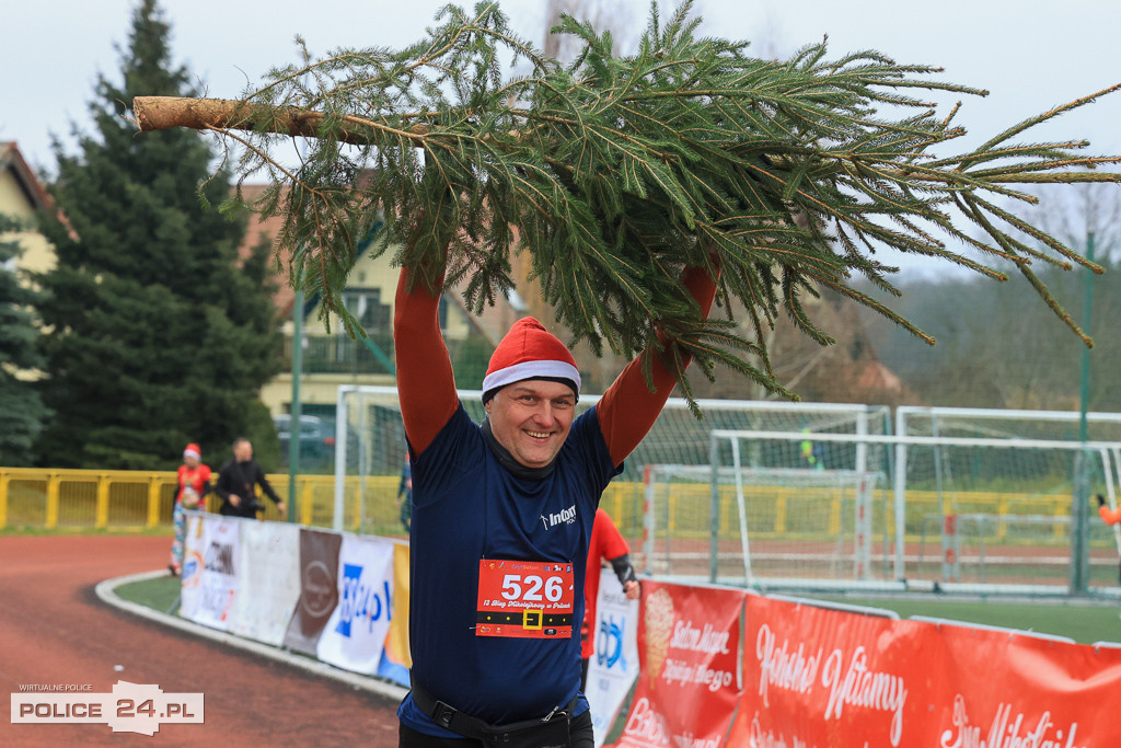 Świąteczna Sztafeta z choinką