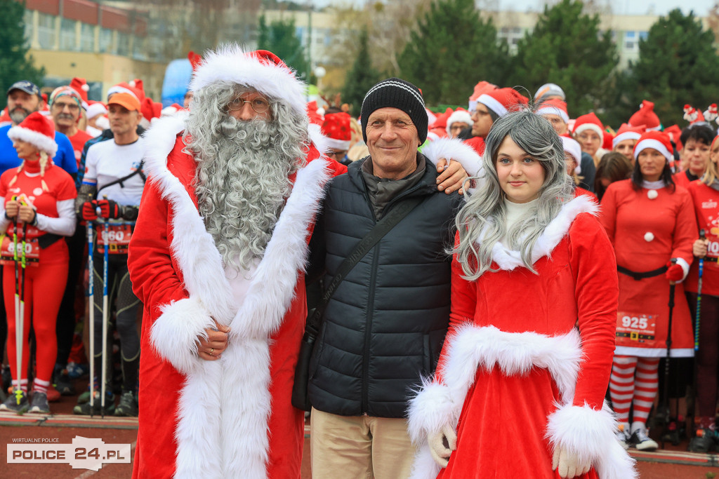 Nordic walking na XIII Biegu Mikołajkowym w Policach