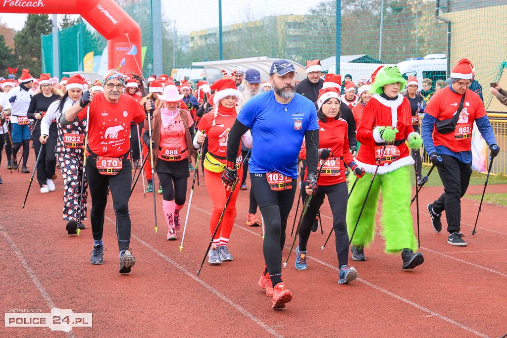 Nordic walking na XIII Biegu Mikołajkowym w Policach