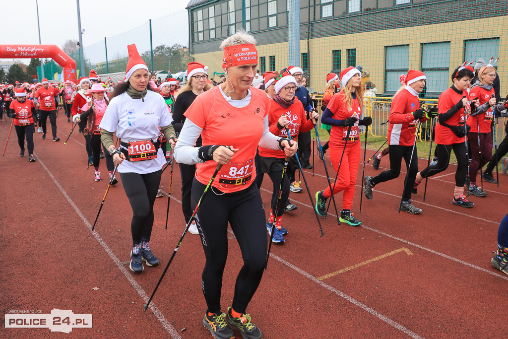 Nordic walking na XIII Biegu Mikołajkowym w Policach