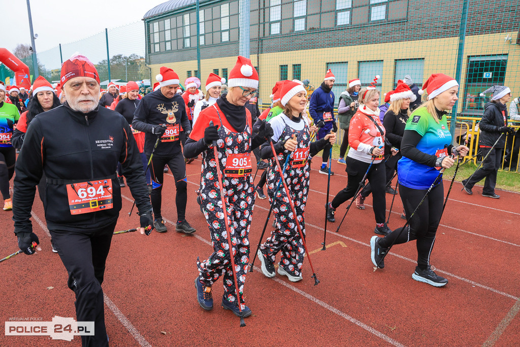 Nordic walking na XIII Biegu Mikołajkowym w Policach