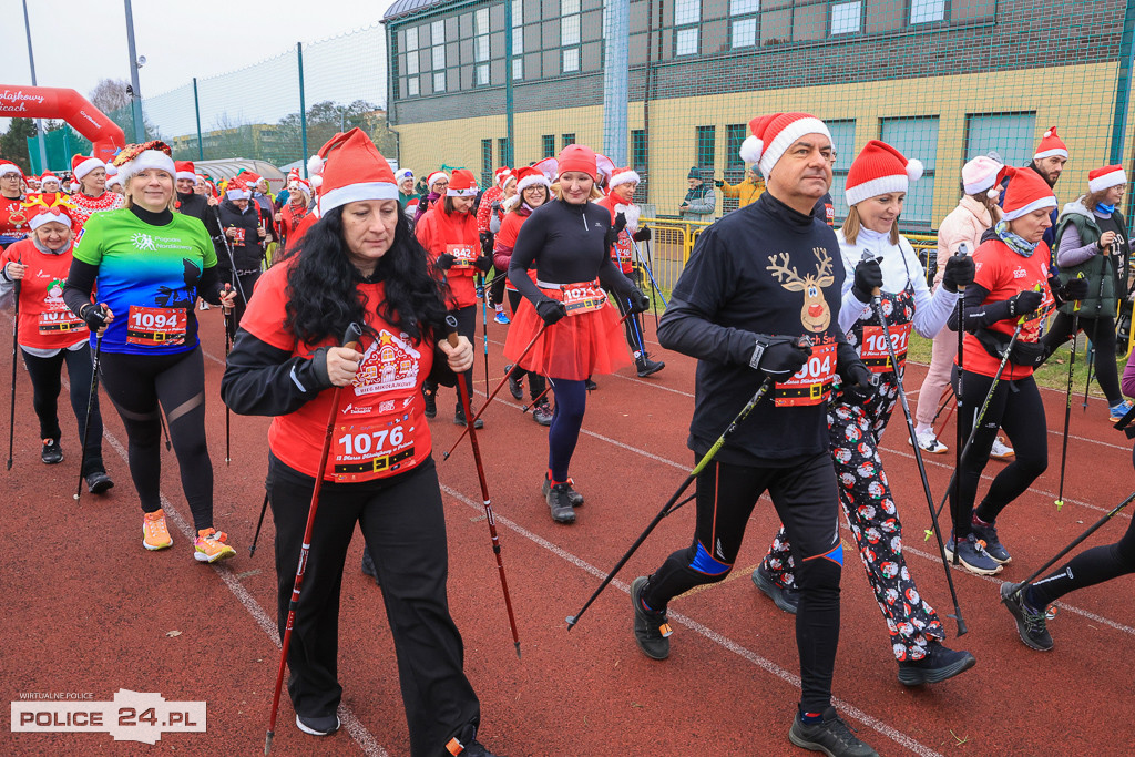 Nordic walking na XIII Biegu Mikołajkowym w Policach