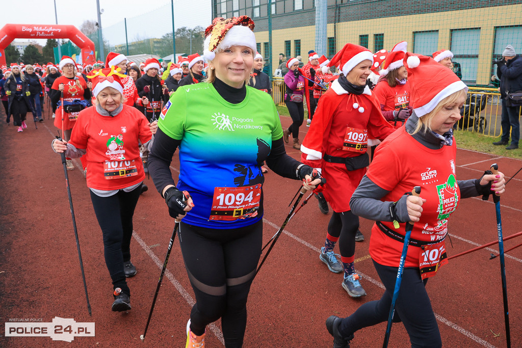 Nordic walking na XIII Biegu Mikołajkowym w Policach