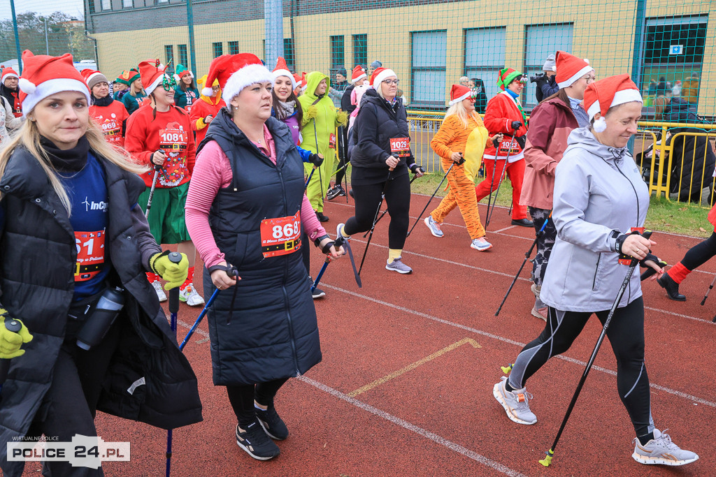 Nordic walking na XIII Biegu Mikołajkowym w Policach