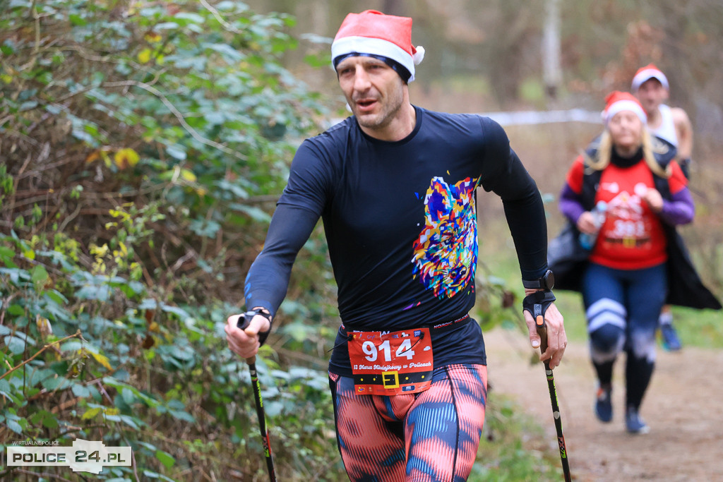 Nordic walking na XIII Biegu Mikołajkowym w Policach