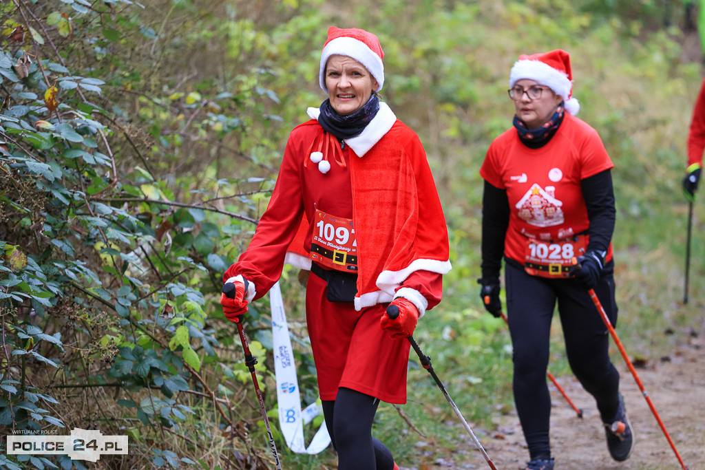Nordic walking na XIII Biegu Mikołajkowym w Policach