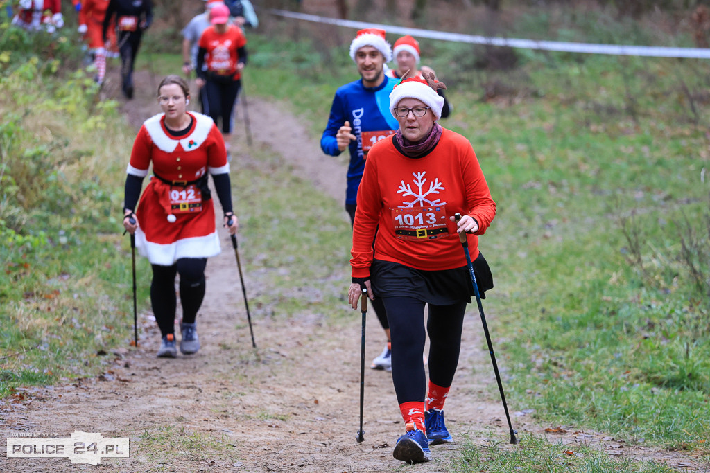 Nordic walking na XIII Biegu Mikołajkowym w Policach