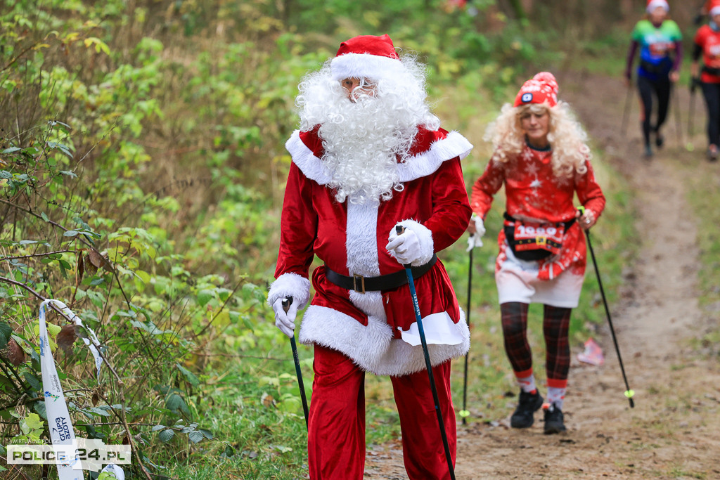 Nordic walking na XIII Biegu Mikołajkowym w Policach