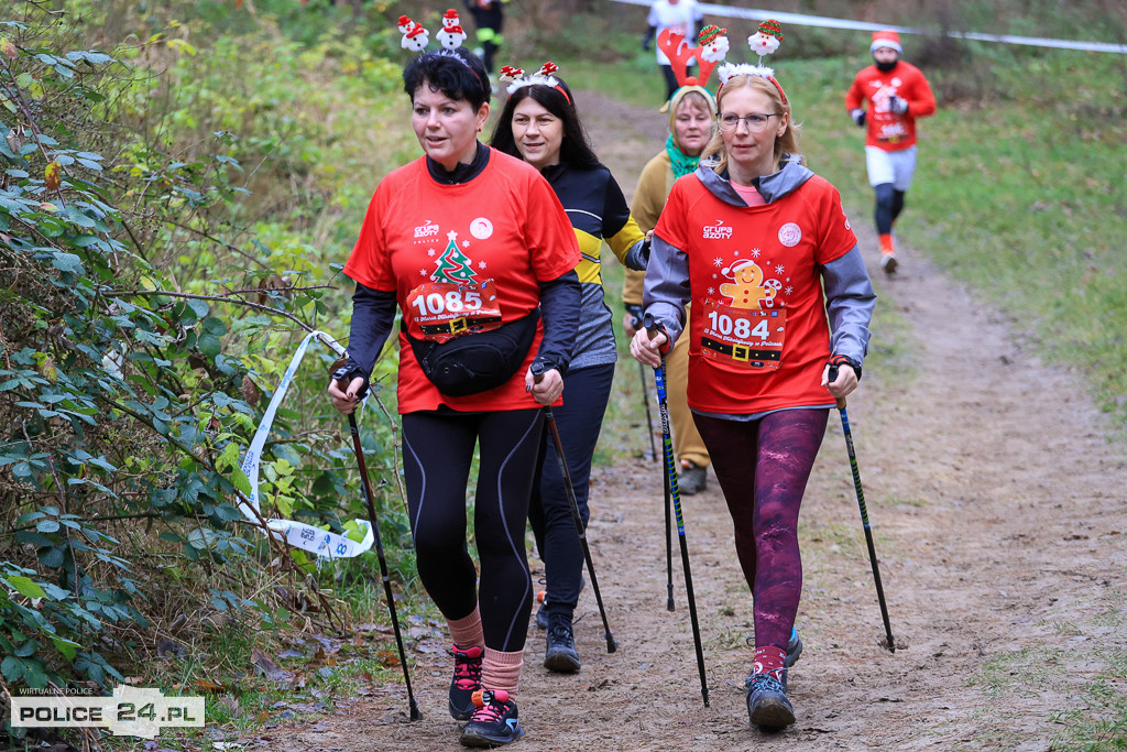 Nordic walking na XIII Biegu Mikołajkowym w Policach