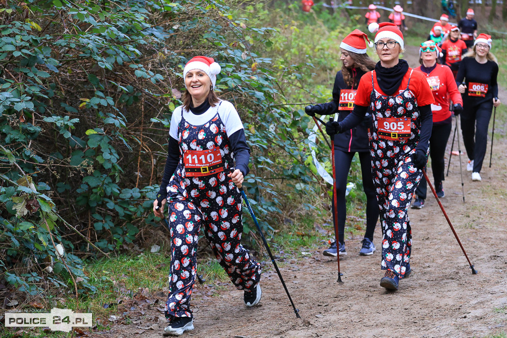 Nordic walking na XIII Biegu Mikołajkowym w Policach