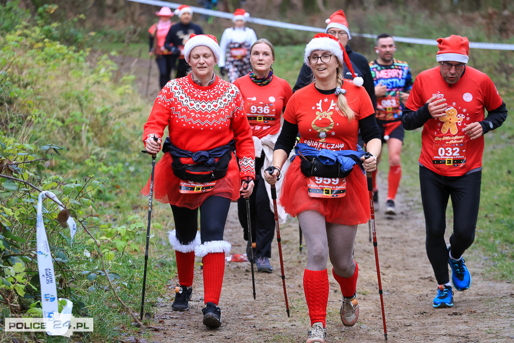 Nordic walking na XIII Biegu Mikołajkowym w Policach